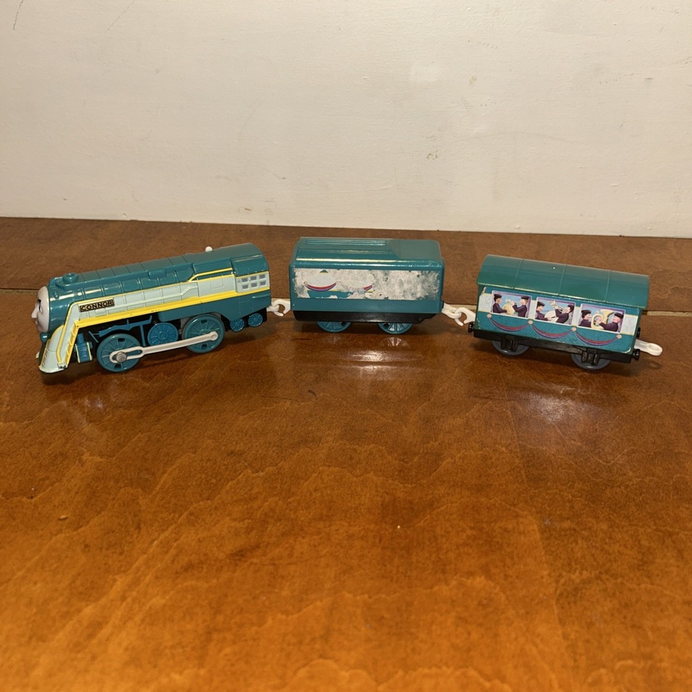 TrackMaster Connor Motorized Train Engine Tender Passenger Car 2012 E1